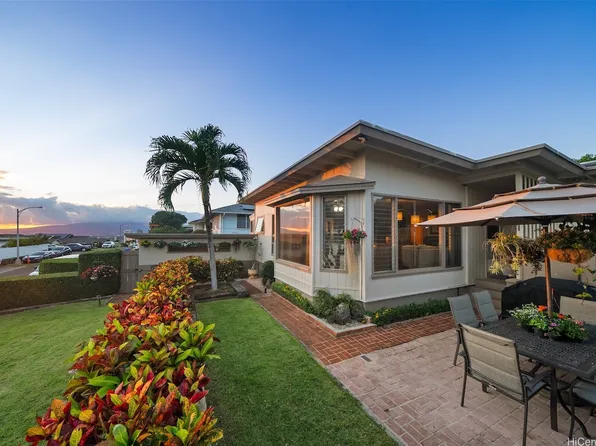 99-136 Kihewa Pl, Aiea, HI 96701