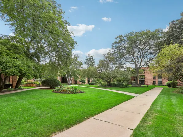 Serafino Square Luxury Apartments