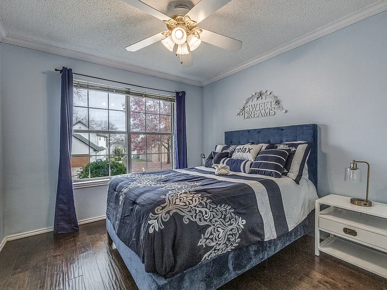 8414 Intrepid Ln — Photo 44
