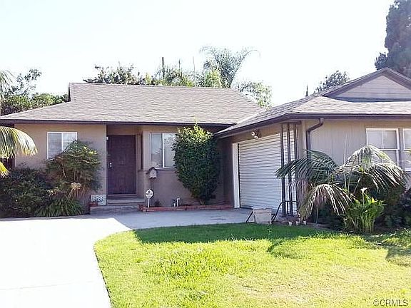 2 Car Garage, quiet door