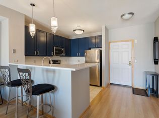 580 N 2nd St APT 402, Minneapolis, MN 55401