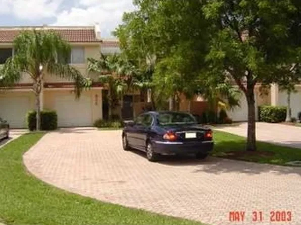 9775 NW 44th Ter, Doral, FL 33178