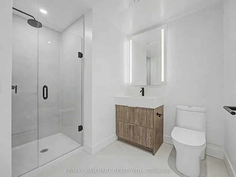 308 Jarvis St #404 — Photo 6