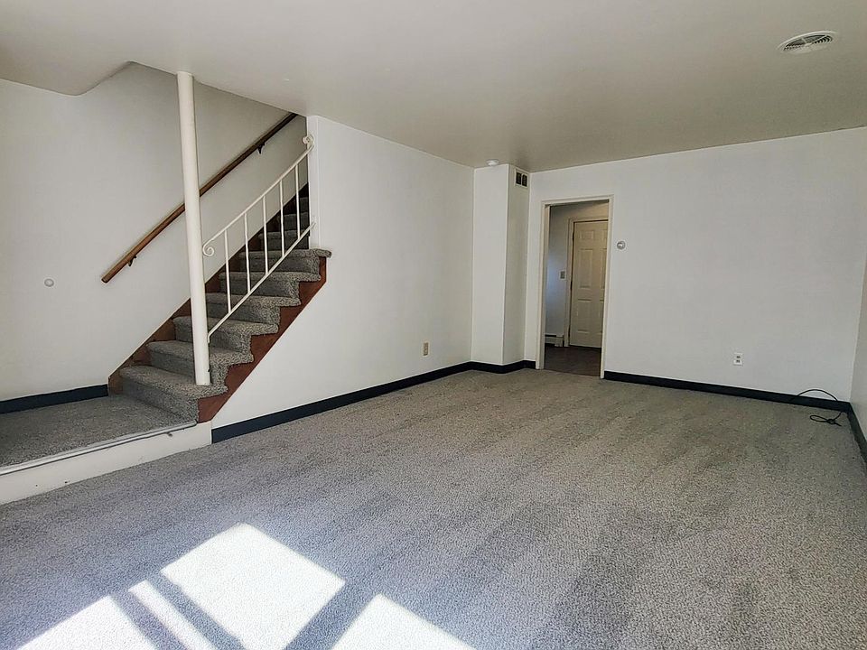 802 Townhomes 802 8th St N Wahpeton ND Zillow