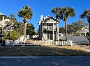 95 Mark St, Destin, FL 32541