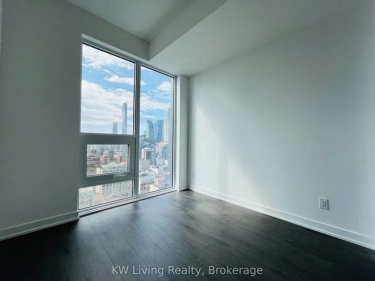 100 Queen St E #1716 — Photo 14