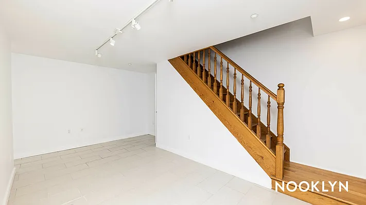 Rented by Nooklyn NYC LLC | media 9