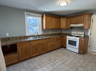 199 Maxfield St #2, New Bedford, MA 02740