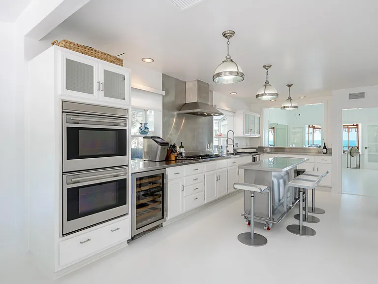 3545 Padaro Ln — Photo 8
