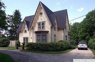 1st image of 16 Crystal Springs Dr