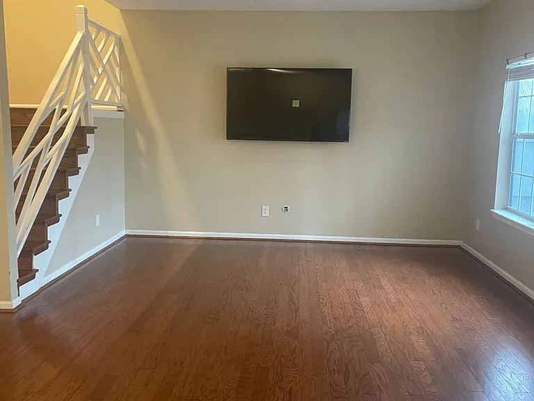 820 E Willow Point Pl — Photo 24