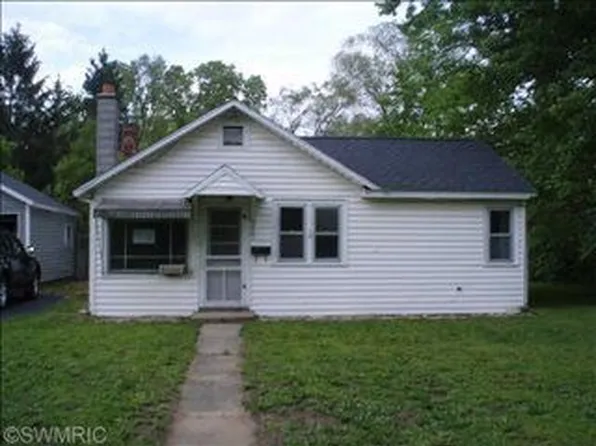 324 W Allegan St, Otsego, MI 49078