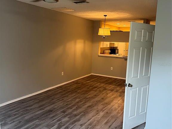 3rd image of 30059 GRANDA HILLS COURT