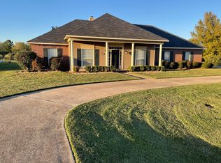 257 Dana Ln, Bossier City, LA 71111