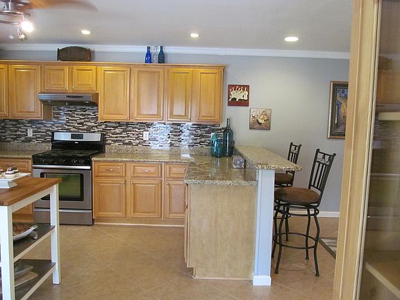 4th image of 8513 E Catalina Dr #1