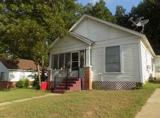1203 Elm St, Marshall, TX 75670