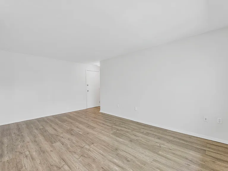 1426 Huron St — Photo 12
