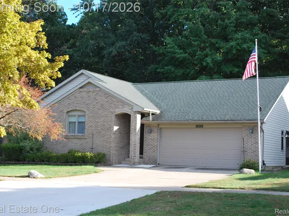 33853 Avondale St, Westland, MI 48186