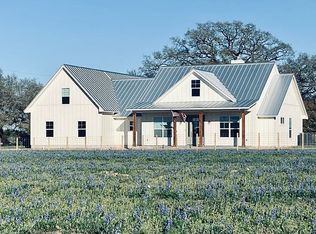 1777 County Road 126, Floresville, TX 78114