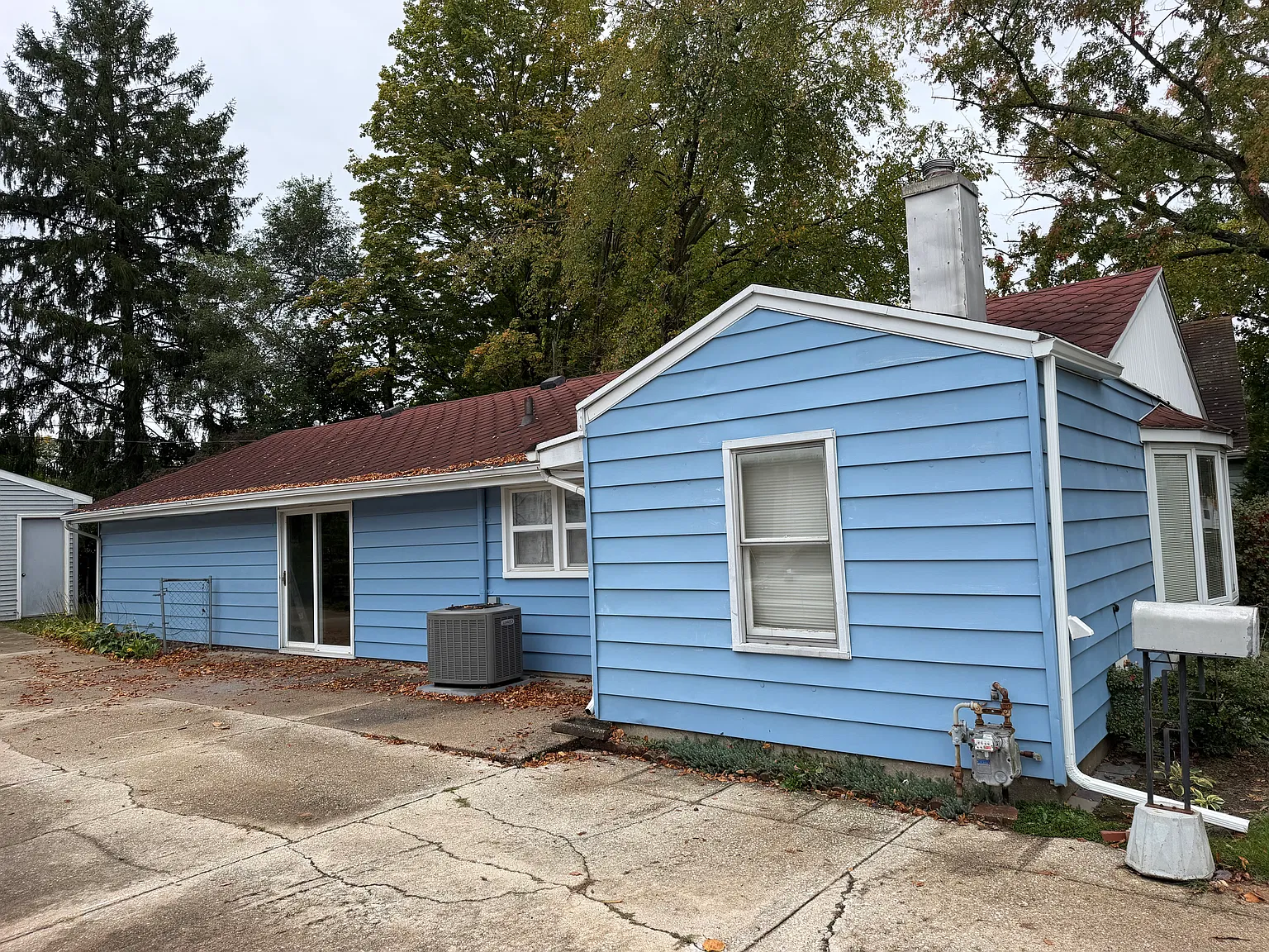 3 bed, 1436 sqft, $1,500 — Photo 2