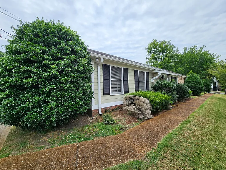 3105B Wellington Ave #B — Photo 3