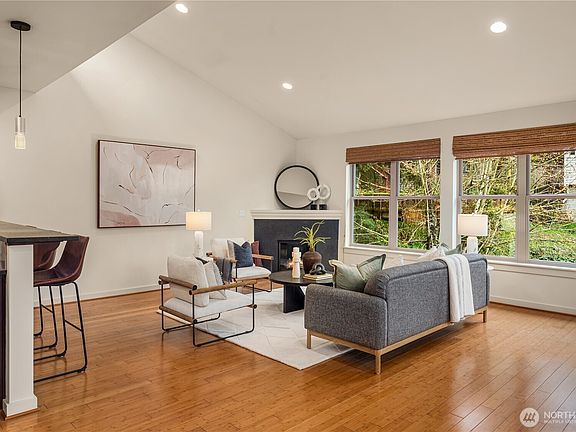 5th image of 3042 SW Manning Street