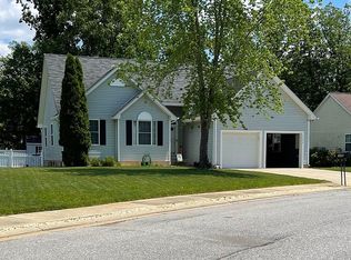 1106 Station Dr, La Plata, MD 20646