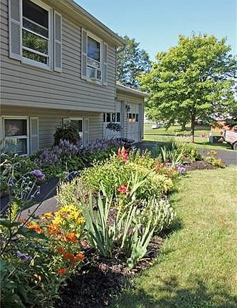 3rd image of 4984 Woodmark Dr