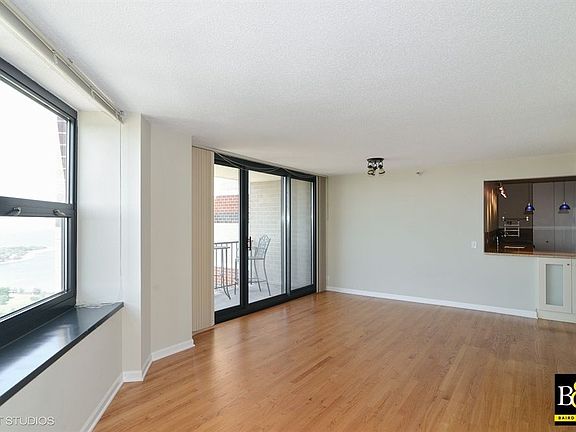 3rd image of 3660 N Lake Shore Dr APT 4513