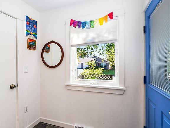 4th image of 1602 Minnesota Ave