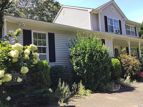 3rd image of 23 Moet Dr