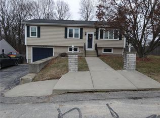 1 Pleasant View Cir, Smithfield, RI 02828