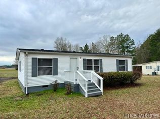 137 Woodrow Rd, La Crosse, VA 23950