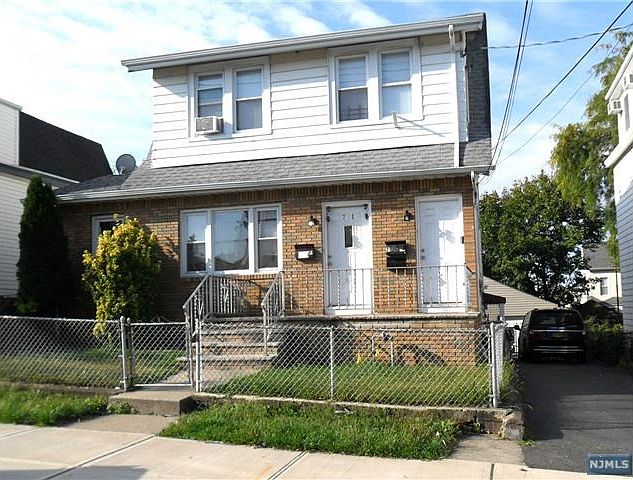 1st image of 71 Lincoln Pl #1