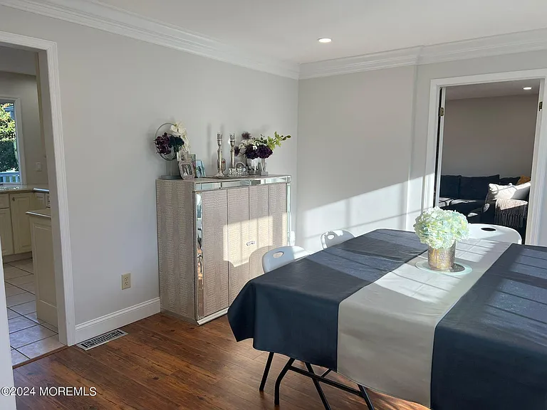 1578 N Bay Ave — Photo 35