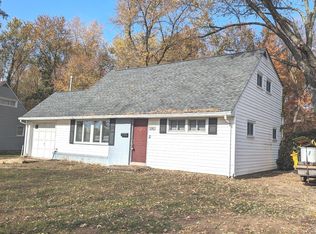 136 N Meadow Dr, Glen Burnie, MD 21060