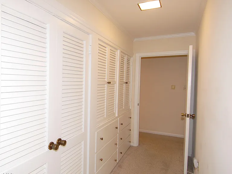 706 Smedes Pl — Photo 13
