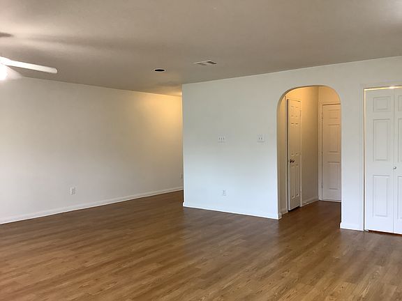 4th image of 19404 Dry Canyon Ct