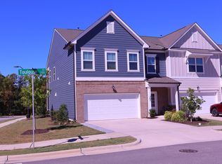 703 Toulouse Ct, Cary, NC 27519