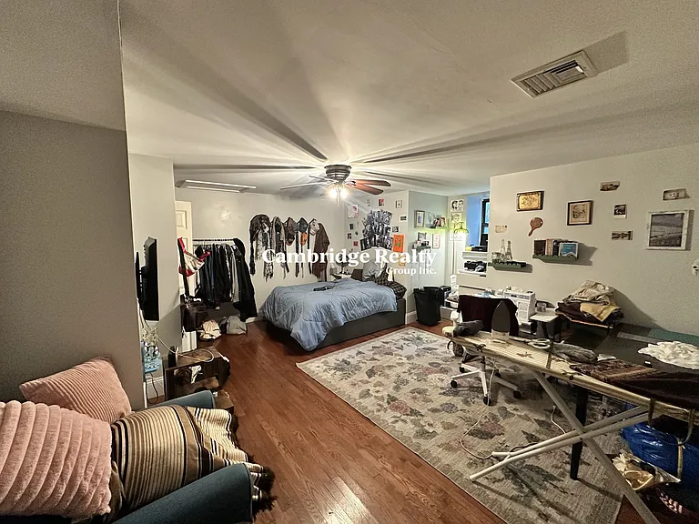 135 Hillside St #1T — Photo 11