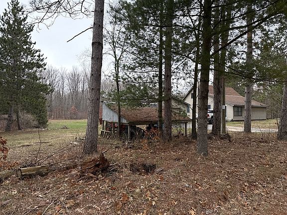 3rd image of 4231 E Pakes Rd