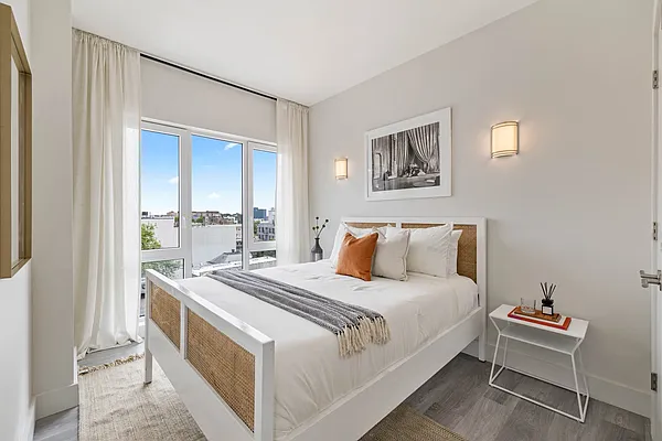 Rented by ERNY LLC | media 16