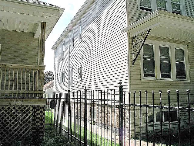 1st image of 8544 S Kingston Ave