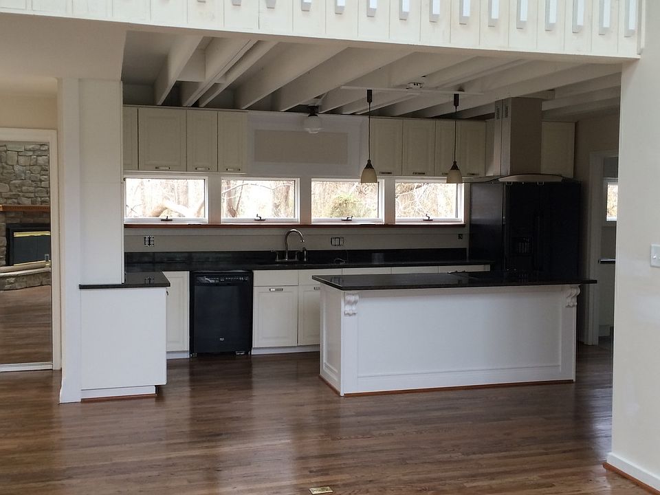 2nd image of 5937 Delong Mulroy Ln