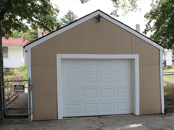 4th image of 1485 Kahn Ave