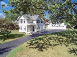 480 Eagle Point Rd, Rossford, OH 43460