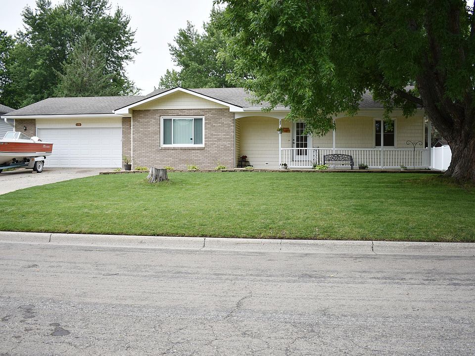 1st image of 338 Meadow Ln