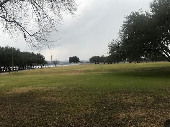 5th image of 6901 Deepwood Dr