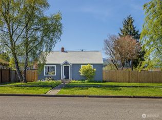 1018 E 3rd St, Port Angeles, WA