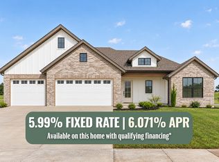 1646 S Pinecone Path, Springfield, MO 65809